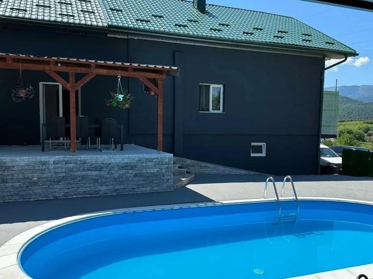 Maskara Vila *